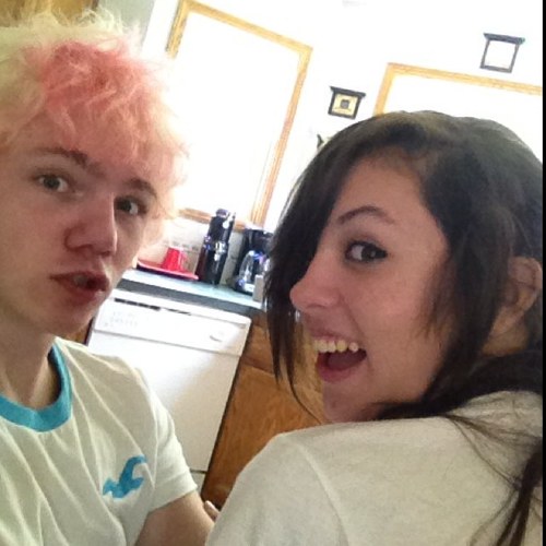 ofmariaandmen's profile picture. I adore music, youtube, and dreaming. I have the best boyfriend ever.