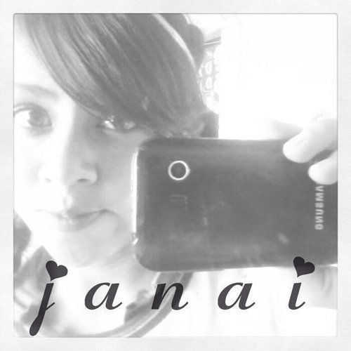 alienthkaulitz's profile picture. i like Tokio Hotel and love a my famili my dog and cat. I am happy :)