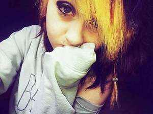 Follow me guys . Loves Music & art