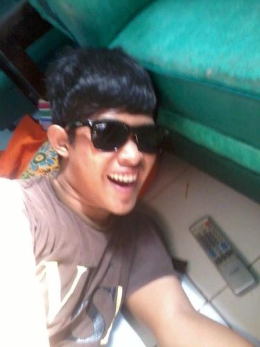 Tgl lahir 13-06-1995 @pwgofficial , @killingmeinside , @endanksoekamti_ , @deadsquad_band , @noxaxgc ,@totalfat_crew , @thirteenjkt \m/ http://t.co/T6WEww6z2d