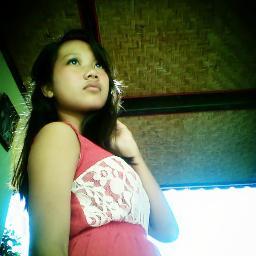 follow me and folloback me! 30 Oktober 1997 | @vierrania_bali | @vierratale | @rakaciril | @apriliokevin | @kidiw90 | @tryanwidjanarko |
