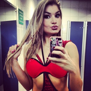 ``No sé lo que vi en ti, solo sé que no lo veo en nadie más…`` ♥