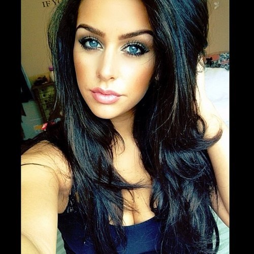 Spanish Model. 21 years old. Make them boys go Loco *