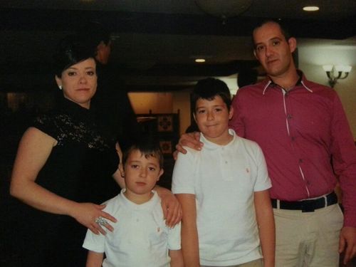 mi mujer y mis hijos lo que más quiero en mi vida ♥ ♥ ♥