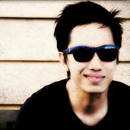 aan_V's profile picture. playing guitar so much..