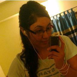 JeniffTweet's profile picture. Social Media Expert