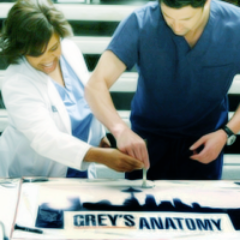 Account ufficiale della pagina  X noi grey's anatomiane.                                                            Seguiteci anche su facebook ♥