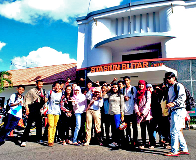 beda jalan satu tujuan, sukses! | Official twitter of (ex) X2 Senior High School 4 Malang 2012/2013 |