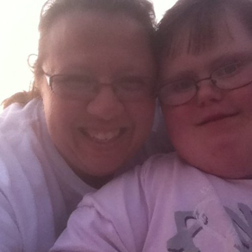Single mom raising a teenager. Enjoys the outside, camping & tattoos. Always looking for people with the same interests.