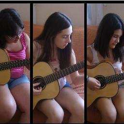 Hola! Somos un grupo de 3 chicas que queremos hacer de la música algo especial! Esperamos que os guste todo lo que hagamos! :D #Auryners :3 #QuererEsPoder