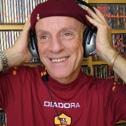 MUSIC PUBLISHER, DJ, MUSIC RADIO EDITOR AND INTERNATIONAL PHOTOGRAPHER