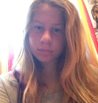 Not alot to say about me, im sporty love the hunger games, one direction. Athlete, dancer, more. :) can ya click that follow button huh huh?