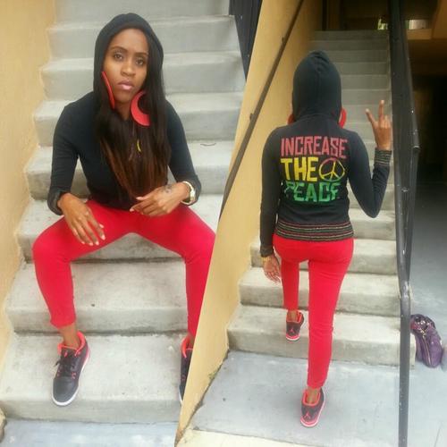 queenvibes's profile picture. When you're badmind you cut your blessings! Don't Hate me, Hate yourself because you're a hater... Love over everything :-*