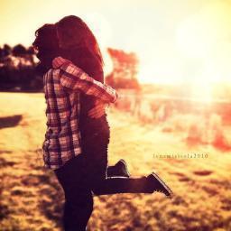 ❤MIS OJOS LLORAN POR VERTE, MI CORAZÓN POR AMARTE, MI BOCA POR DARTE UN BESO Y MIS BRAZOS POR ABRAZARTE 
❤