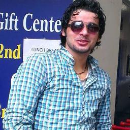 cool nd full of humour.. cricket loving nd yes love to chat nd date with girls ...nd hate seriousnesssssssss .....:*