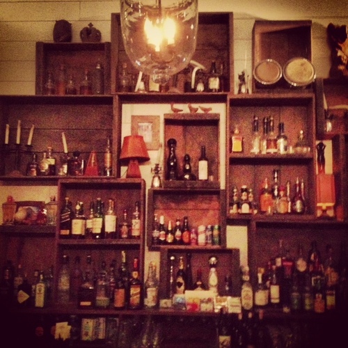 DavisCrates's profile picture. One-of-a-kind furniture made out of vintage wine crates. Easy, modular and affordable: Every day is a CRATE day!