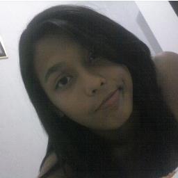 eu vou subi as nuvem pra desenha o teu sorriso, e no azul do ceu, vou ver seus olhos brilhando, em meios as estrelas, fico flotuando... @luansantana amo amo