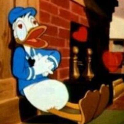 مش كل من يضحك معاك معناها جوه مليح وحق ربي ورآآ كل ضحكه قويه هم أقوى # ربي يفرجها علينآآ