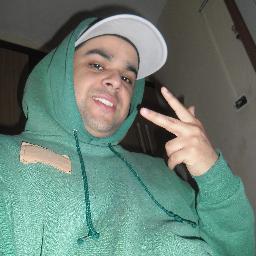 CASADO , TENHO 3 FILHOS , DUAS MENINAS E UM MENINÃO.