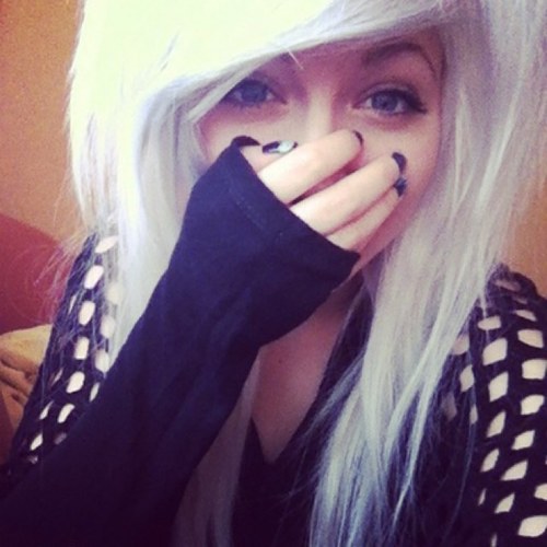 hello me name's Juliet, //emo//metall//scream//boyfriend @TheLollyPopDude ^\\^