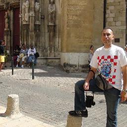 “قد إكتشفت مع الأيام أن ما من فعل مغاير للأخلاق , وما من جريمة بحق المجتمع إلا و لليهود فيها يد” 
― Adolf Hitler, Mein Kampf