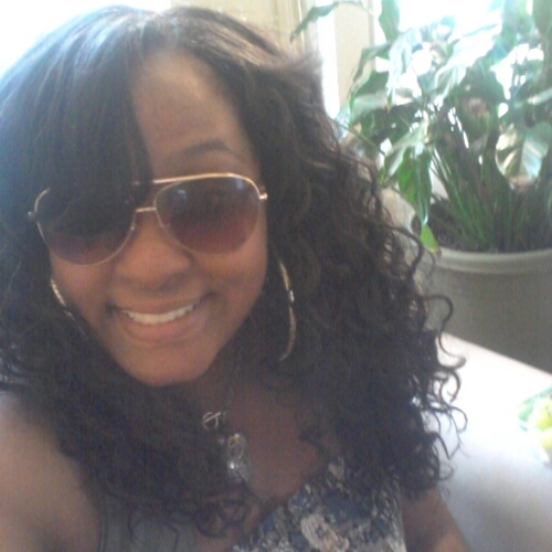if u know me u know I'm a hard working woman. I love my fam n I'm a silly fun chick *_*! #GrindTime #CatEyez #TeamBreezy #TreysAngel 3 Detroit love!! :)