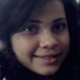 Amo músicas, livros, tumblr, comer, dormir *-*