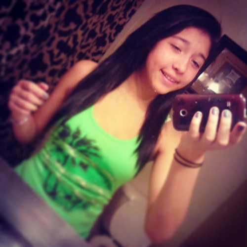 iLoveCookies ~ ILoveUnicorns&Food ~ Flawless Flow ~ Being weird thou c; ~ Dont Follow to unfollow -.- ~ but Follow Back d; . and i'll shout you out c: ~