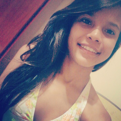Sinto a vida mais feliz ao seu lado, O futuro sendo mais real a cada segundo, E o Amor mais forte a cada momento, Amo Você MINHA Princesa ♥ -- @RiianSoares__ ∞