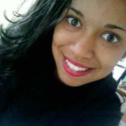 19 anos, gaúcha, gremista, escorpiana, ciumenta, de bem com a vida :)