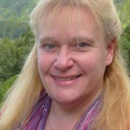 Award Winning Neuroscience based Coach, Trainer, Best Selling author and speaker. Integrated, embodied support to enable people to live life to the full.