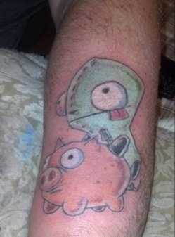 I AM A 34 YEAROLD ARTIST INTO THE SKULLS AND AND UNUSUAL ARTS OF ANY MEDIUM , I AM A FREELANCE TATTOO ARTIST SELF TAUGHT AND A DAMN GOOD ONE AS WELL