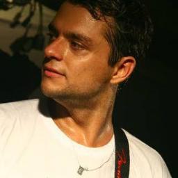 FCO direcionado ao cantor @EderPalmieri ! 
Acesse o site e conheça mais do trabalho deste grande artista http://t.co/17vVfqj3YJ