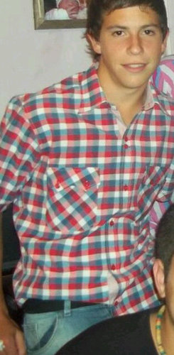 Seguime y te sigo, me dejas de seguir y yo tambien ok?.  Soy de mi novia que me ama, de paso siganla @luuzfittipaldi