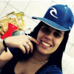 As cicatrizes :
fazem parte da minha história, me relembrando sempre, o fato de que aquilo que não me mata, só me fortalece.   :D
