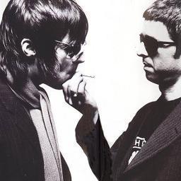 Oasis me enseño todo lo que se de amor. Intento de Tuitstar. Tweets románticos y sinceros.