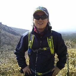 Architect. I love travel, art, football, baseball, vietnam.