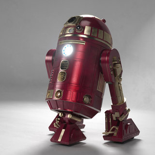 Love Robots,Hug,Kiss and manymore.Want to know all people around the world.Thanks buddy for following me =)