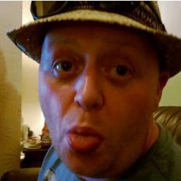 Red2Core's profile picture. Single LFC fan, 
Family isn’t who you’re born with, it’s who you die for.