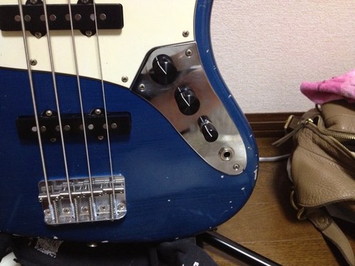 ベース弾きます。下手です。jwblackusaジャズベ。ゴルフやります。100切りました!将棋指します。目指せ初段。得意戦法は矢倉棒銀、対振りには持久戦。急戦には急戦で！英傑大戦やってます。楽しみましょう。君主名:岳飛