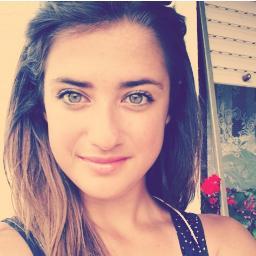 Hello :) I'm form Croatia, I love @KimKardashian and @onedirection #heart Follow your dreams!
 follow me, follow back xx