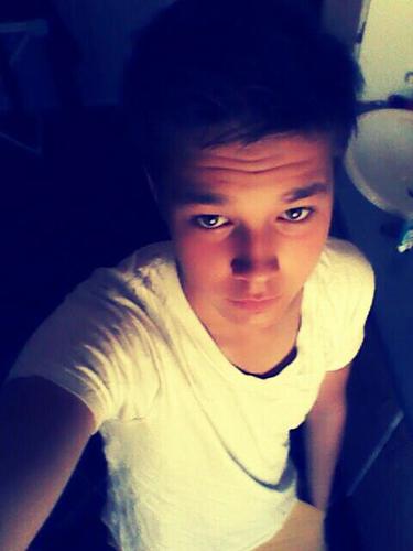 chilling  with my brother Oktay , kickboxing make youtube viedeos :) and Snowboarding