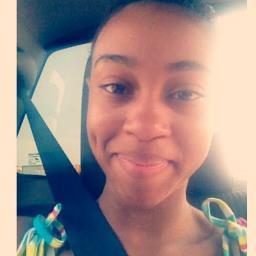 Laila Dana Andrews, Im 14 , I'm pretty,funny and smart. See That Follow Button Click It If You Want Real Tweets. #TeamFollowBack #TeamPretty 3 3