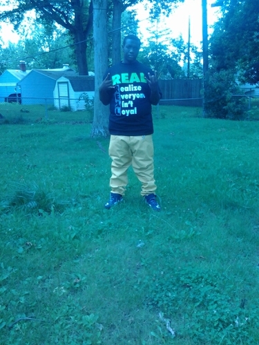 yung nigga livin life $ grind hard$ rip C moon $ Trashbag Shit$