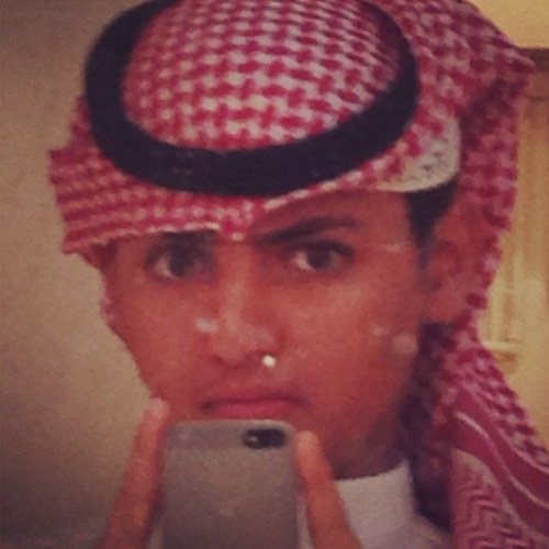 عمرري بلعشرينات طالب هوايتي ركوب الخيل عشقي.. : م تذوق لشعر ..مدريدي متعصب لي تغريداتي ولكم حريه التعبير بتويتاتي تسعدني متابعتكم اهلاا وسهلا بلجميع....
