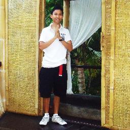 I love my life
let's smile because we alive.
Making the people smile is my hobby