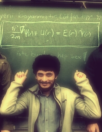 orkun_coruh's profile picture. physicist on your shoulder