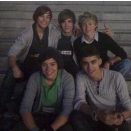 Margari26979157's profile picture. I AM an portuguese directioner.
@Harry_Styles, @NiallOfficial, @Louis_Tomlinson, @zaynmalik and @Real_Liam_Payne are my life :3