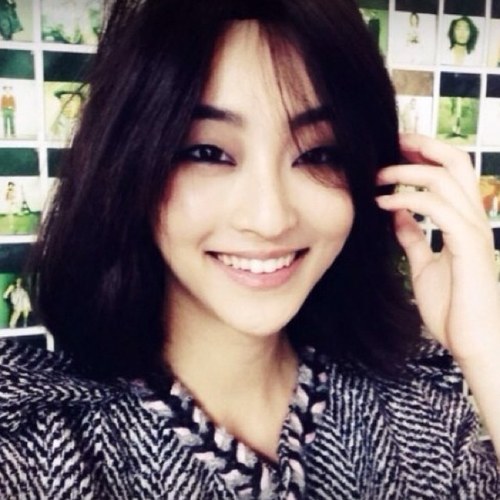 [ 91.10.25 ] 신화사 모델 박지수 봇 / Real ; @JIESUU 
실제 박지수님과 DM 나눴습니다. 
실제 박지수님이 아니기 때문에 팔로우 시 주의 해주세요