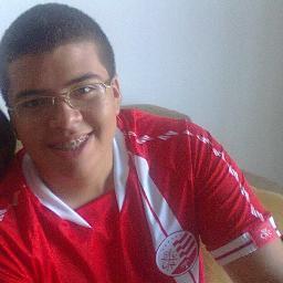 Eu sou um pegador
Sou um namorador
Eu chego no forró
Eu nunca ando só
To sempre acompanhado
Tenho Mulher para todo lado
Eu não sou de Ninguém ...